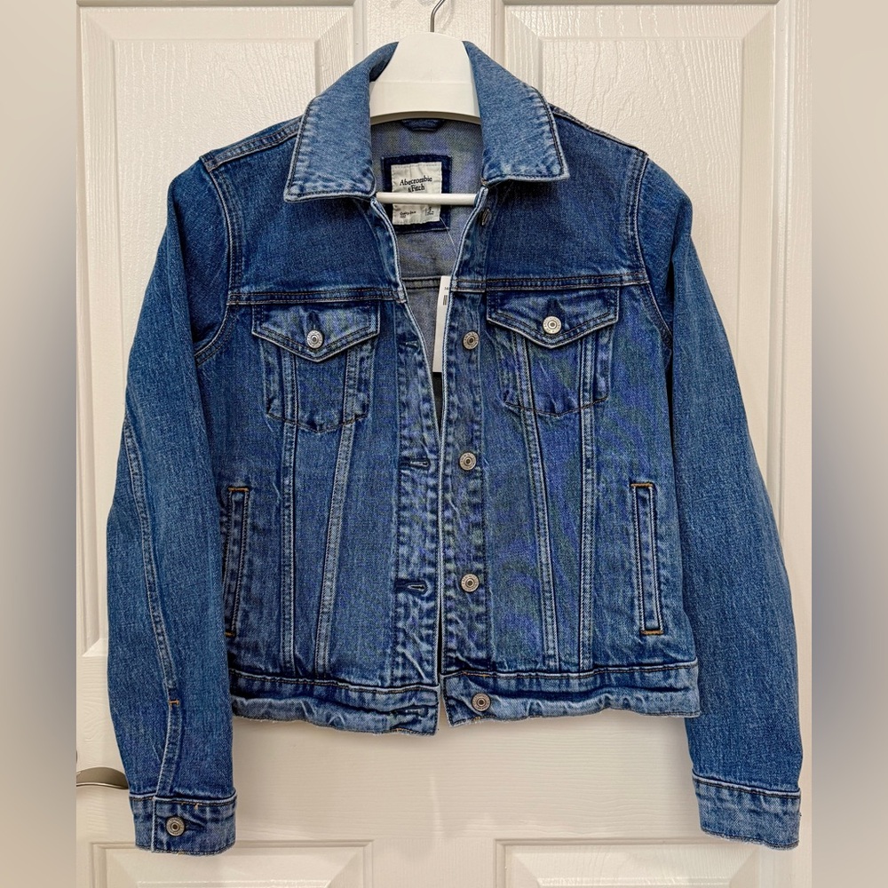 Abercrombie and Fitch Women’s Denim Jacket